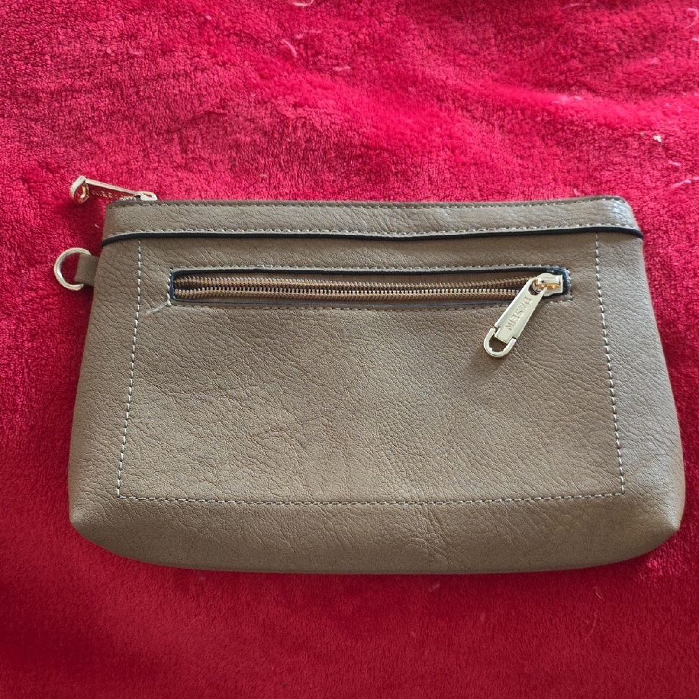 Chic Tan Leather Wristlet